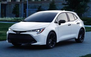 Toyota Corolla SE Nightshade Hatchback 2019 года (NA)